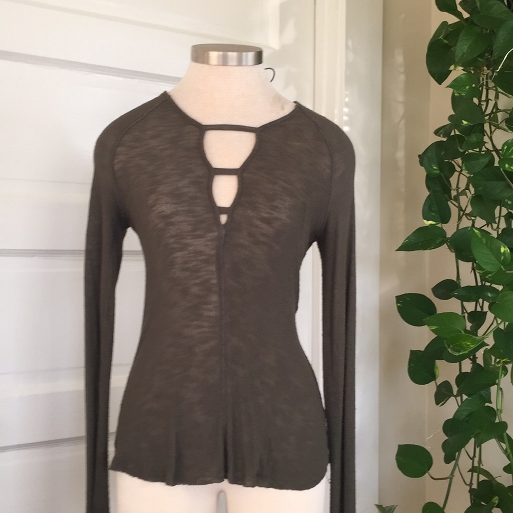 Free People Olive green light weight sweater top